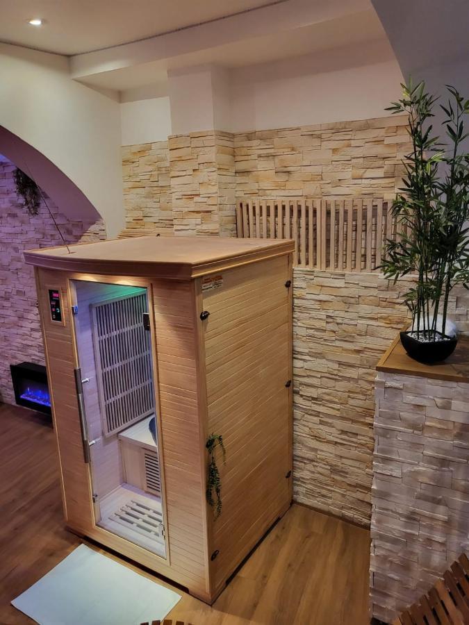 Le Spa De La Cathedrale - Jacuzzi - Sauna - Champagne - Netflix - Wifi Troyes Exterior foto
