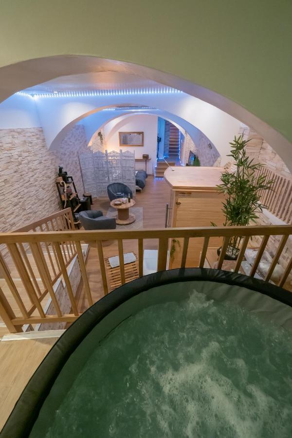 Le Spa De La Cathedrale - Jacuzzi - Sauna - Champagne - Netflix - Wifi Troyes Exterior foto